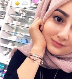 Laila Farooq, 41 years old, Woman, Islamabad, Pakistan