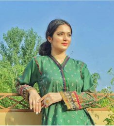 Saadia Mustafa, 38 years old, Woman, Naukot, Pakistan