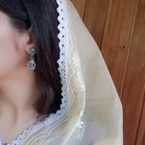 Emaan Hussain, 25 years oldKarachi, Pakistan